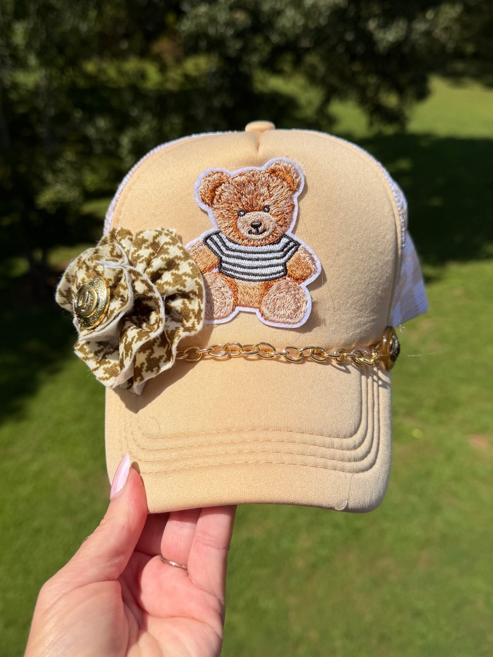 New Hand Embellished Teddy Bear Trucker Hat Felt Flower Chain